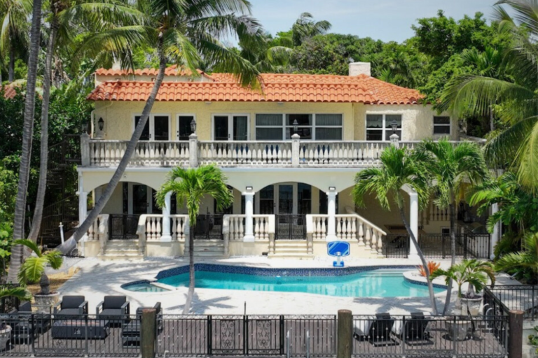 Fontainebleau Luxury Waterfront