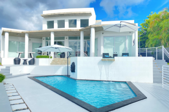 The Lakefront Modern 21